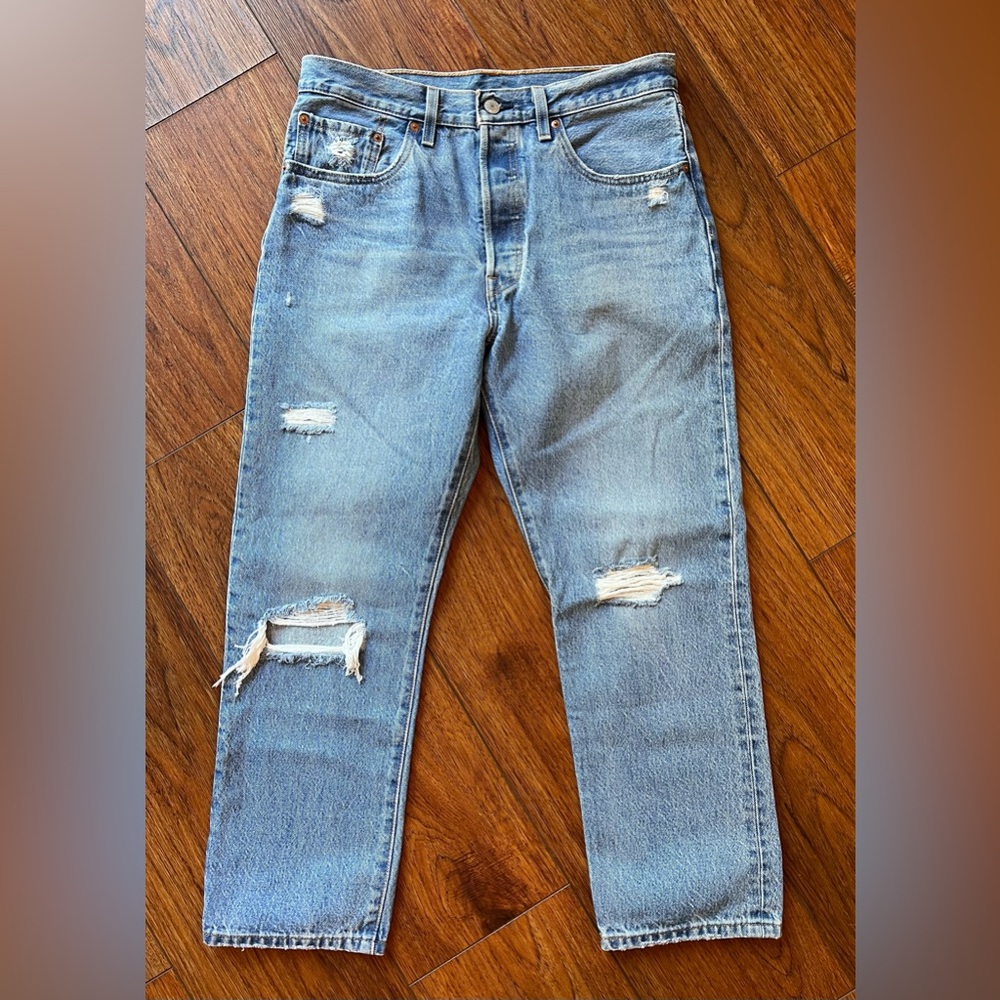 Levi's 501 straight leg crop size 30